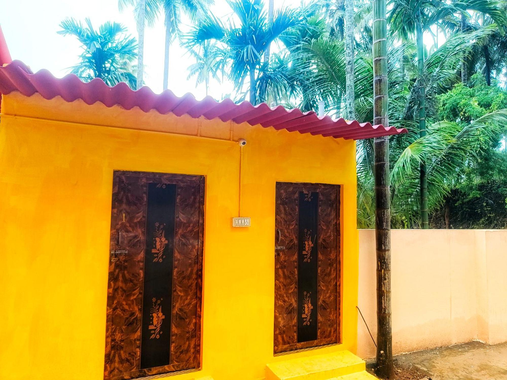 Shivalaya Farmstay Located Amdist Coconut Farm With River Access Near Isha,Adiyogi,Siruvani Alāndurai Extérieur photo